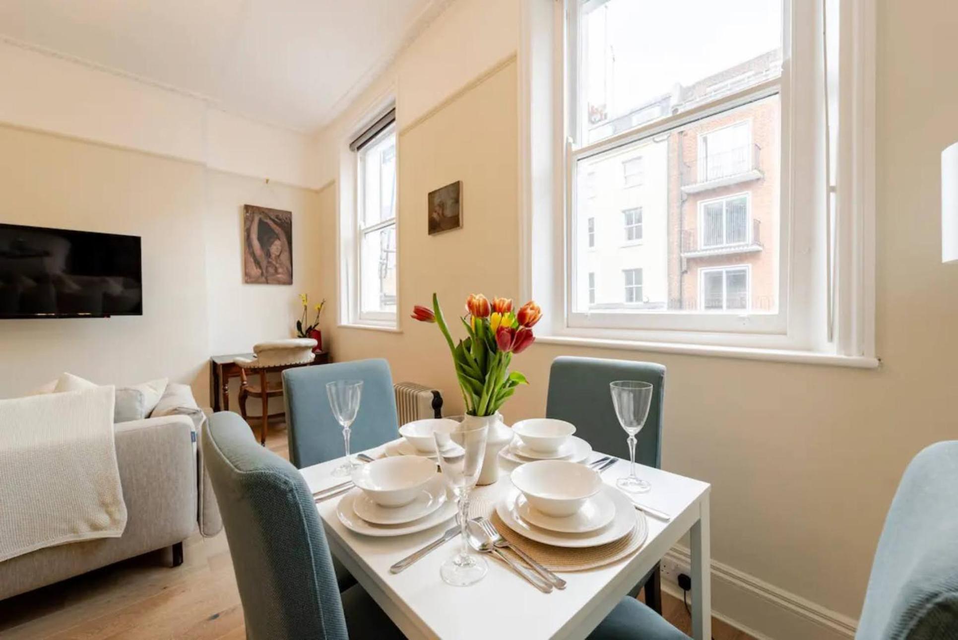 Apartamento Chic Marylebone Village W Premium Mattress And 55 Inch Tv, By The Design Traveller Londres